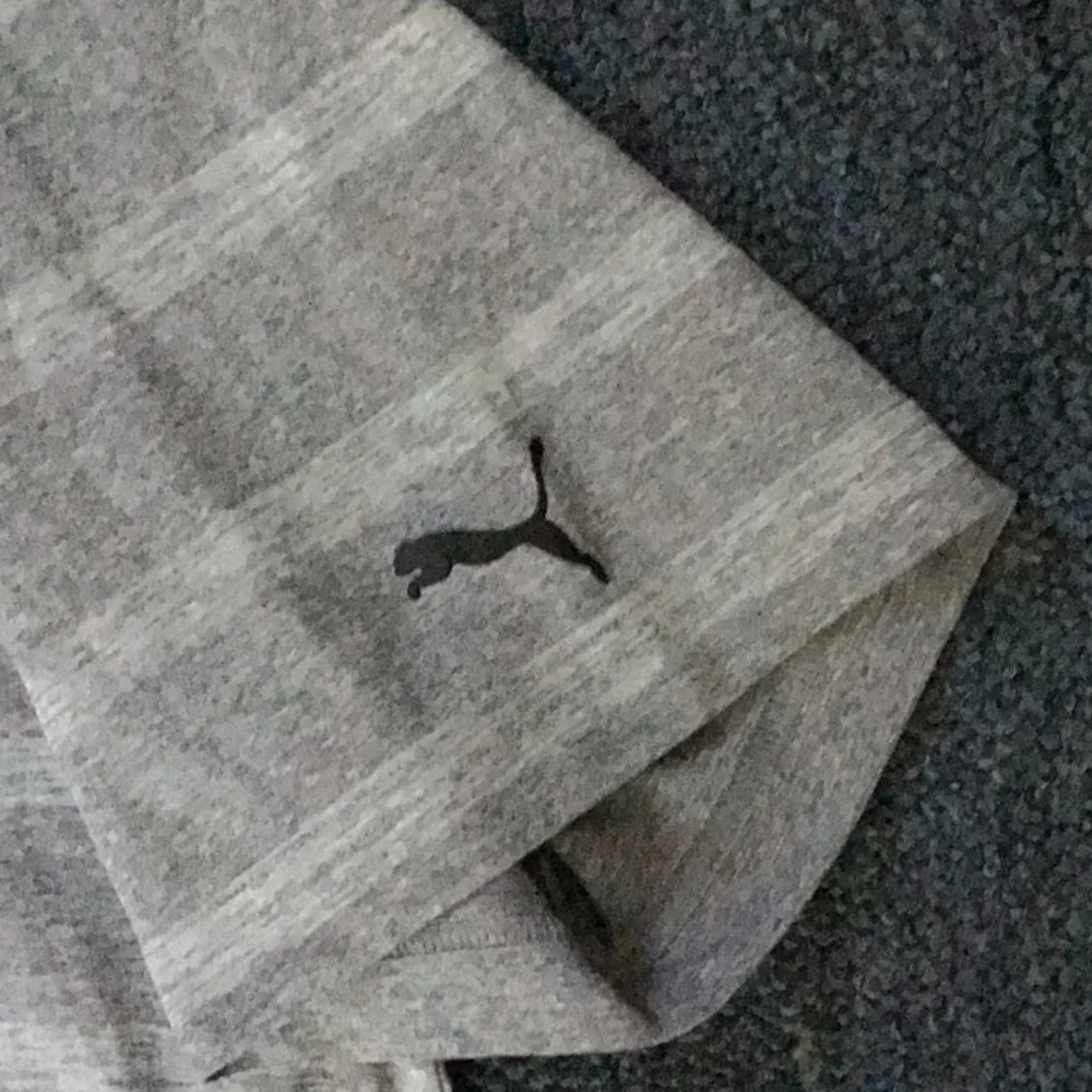PUMA GOLF SHIRT.